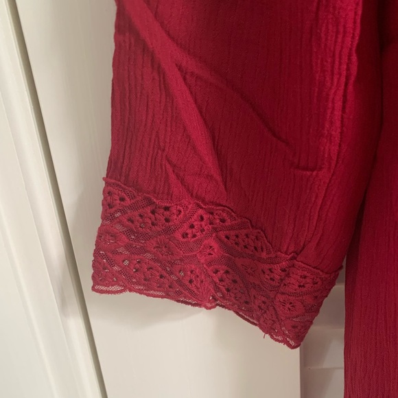 Maroon 3/4 Sleeve Shift Dress - Picture 4 of 4